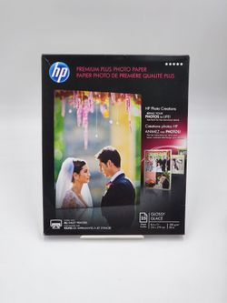 HP Premium Plus Photo Paper 8.5 x 11 Glossy 25 Sheets