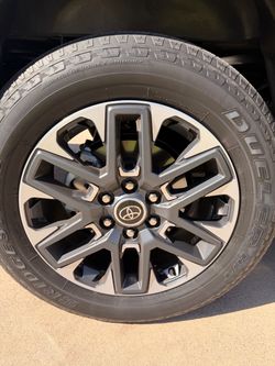 4 Toyota tundra wheels and tires