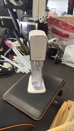 Soda maker