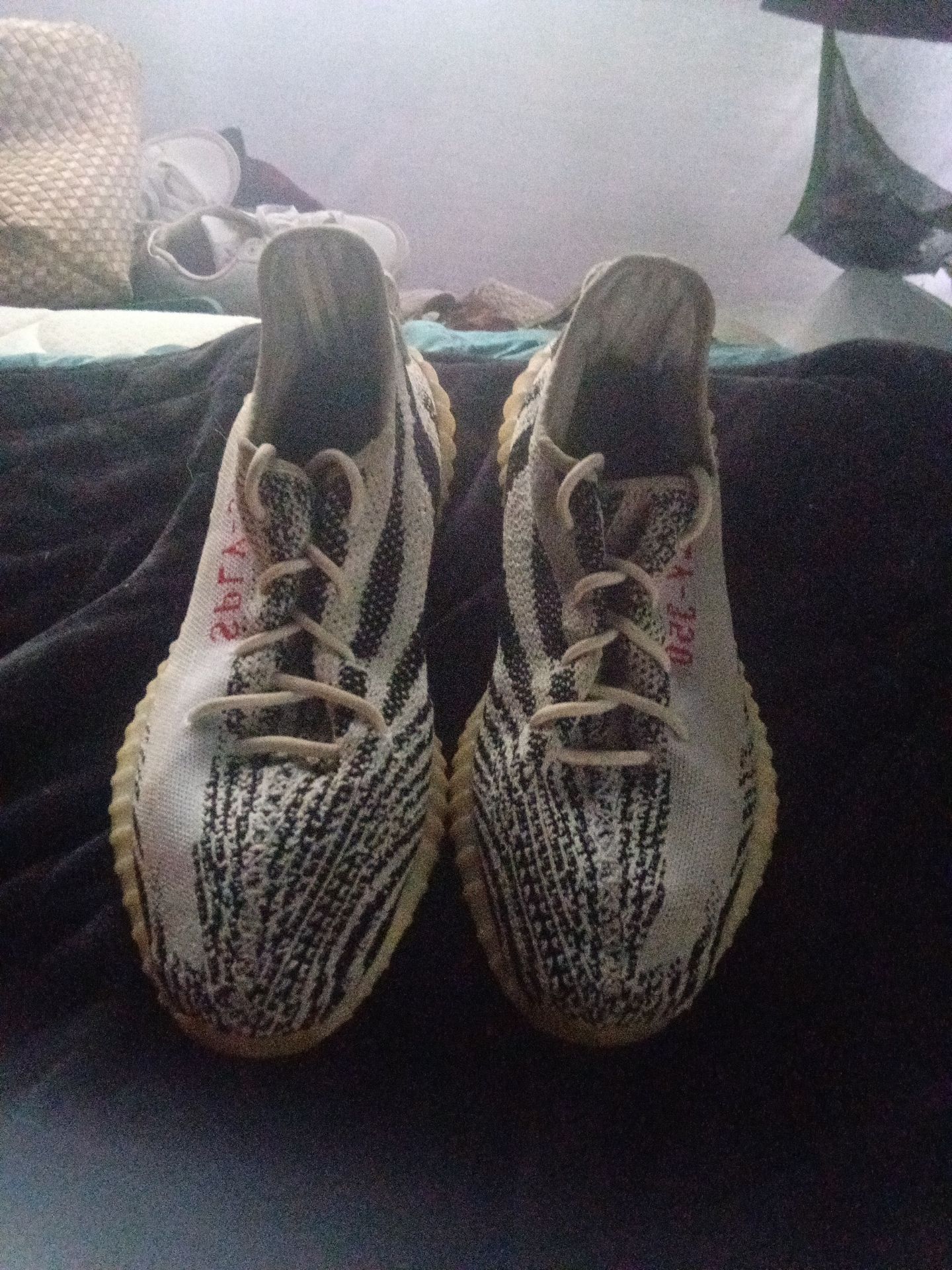 🔥 Adidas Yeezy Boost 350 V2 “Zebra” – Size 14 🔥