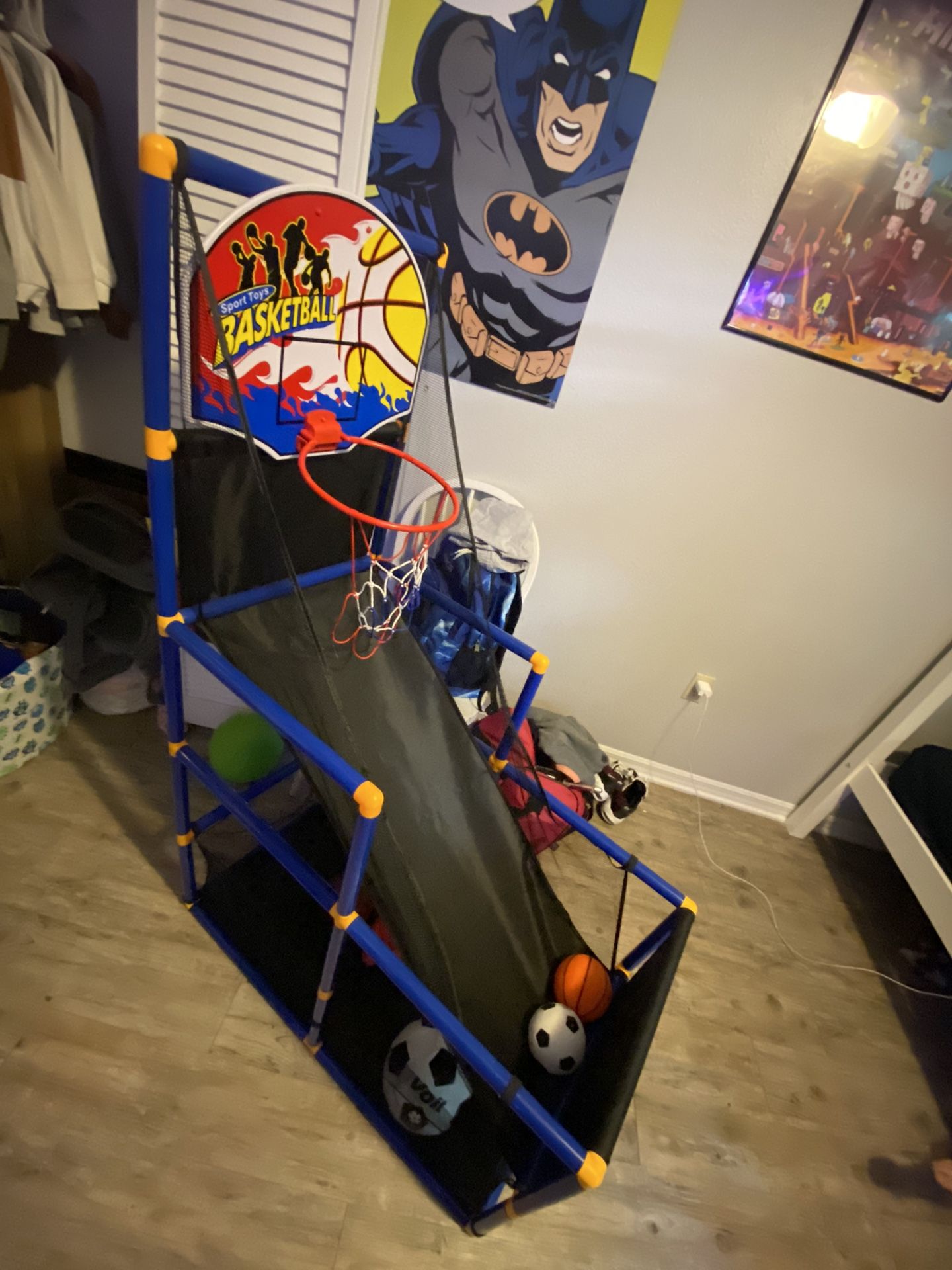 kids basketball  hoop 