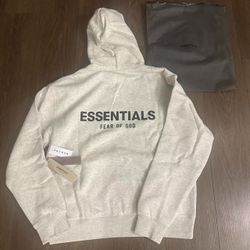 🔥 FOG Essentials Hoodie Light Oatmeal – Size Medium | Brand New | Only 2 Left | $65 OBO