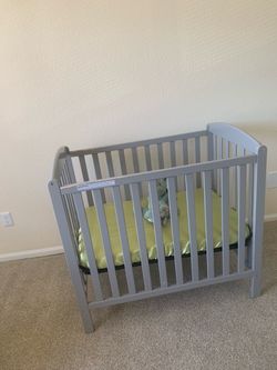 Baby crib