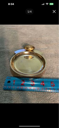 CA. VINTAGE ASHTRAY/TRINKET TRAY WITH FOOTBALL.