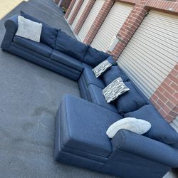 Beautiful Dark Blue Sectional Couch 4pc 