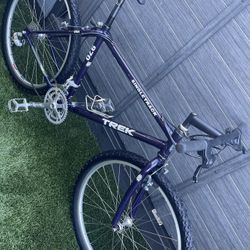 Vintage Trek 970 Singletrack Mountain Bike