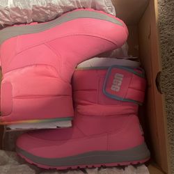 Pink Ugg Snow boots