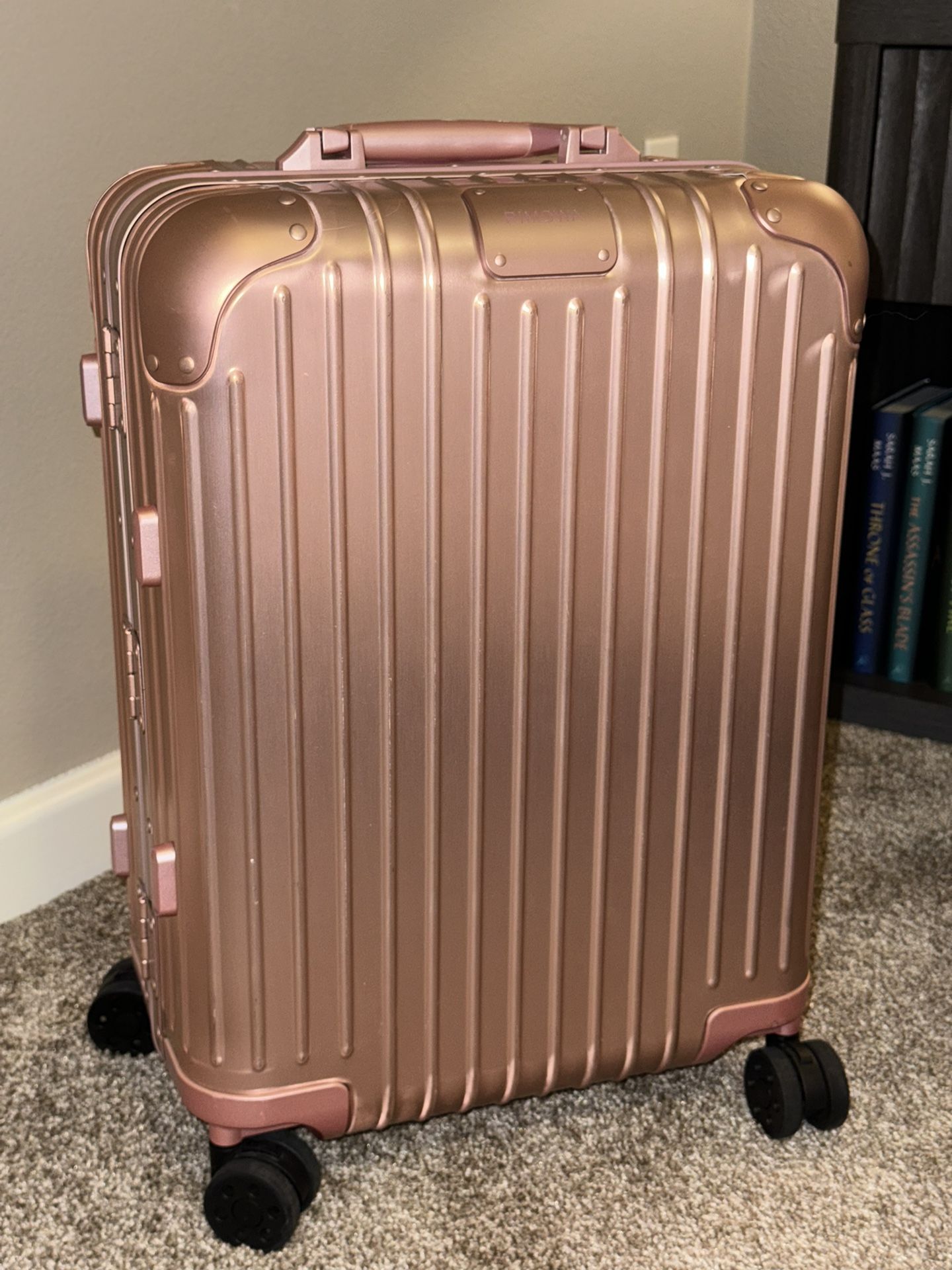 Rimowa LIMITED EDITION Original Cabin rose quartz (VERY RARE)