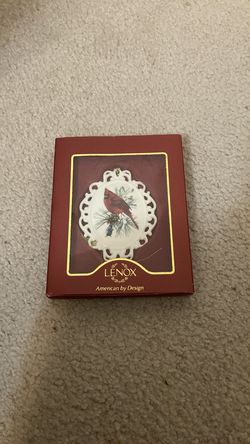 Lenox winter greeting cameo ornament