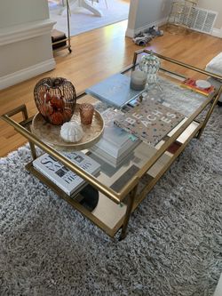 Living spaces good coffee table