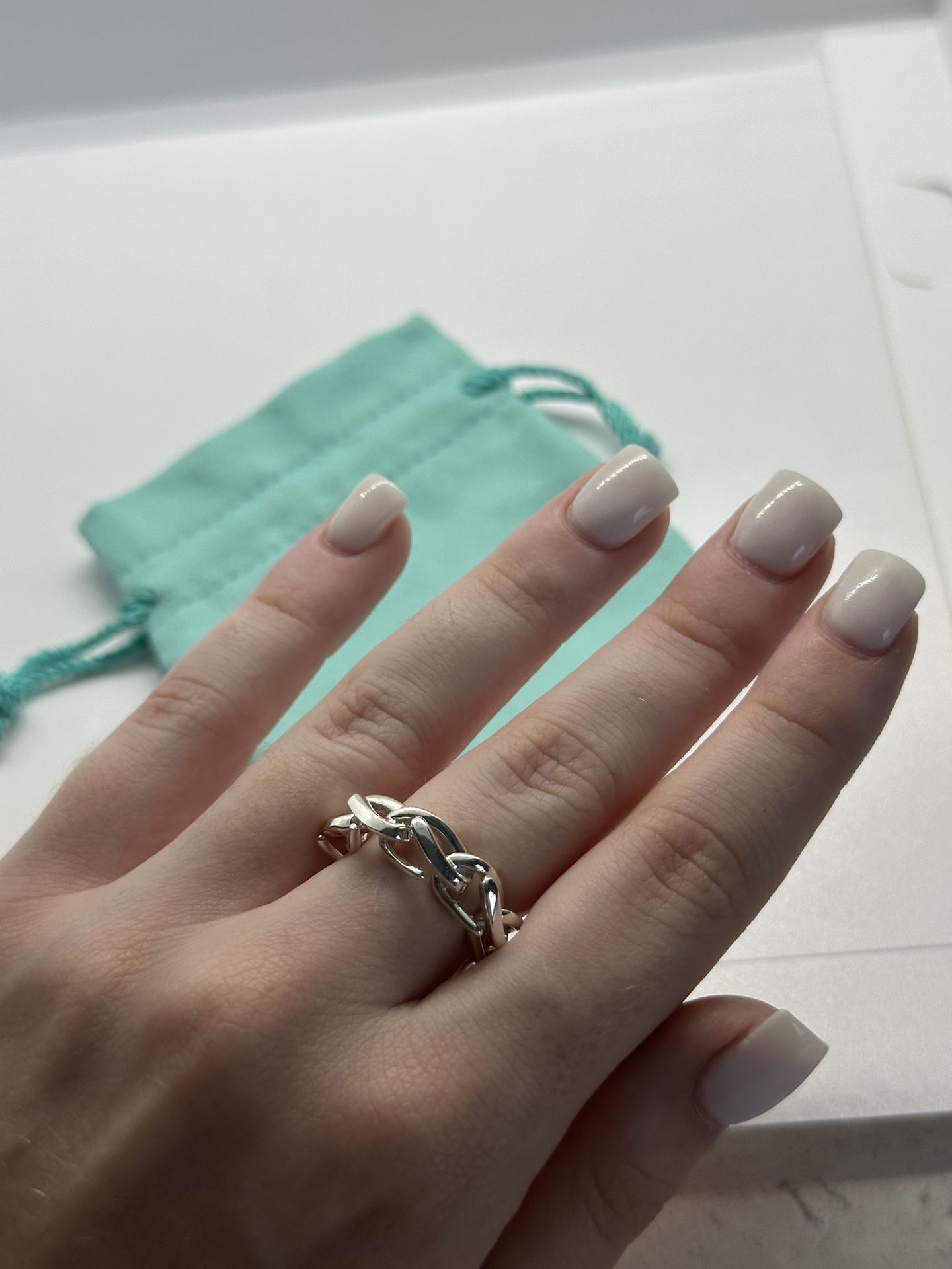 Tiffany & Co Forge Link Polished Ring Size 6 for Sale in Queens 