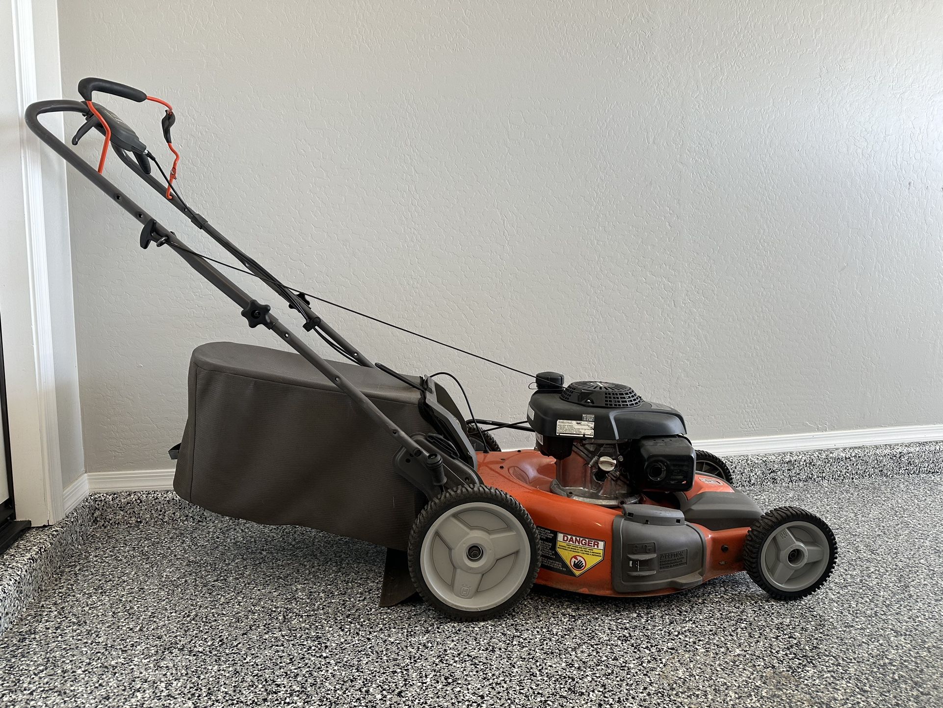 Husqvarna HU 700H
