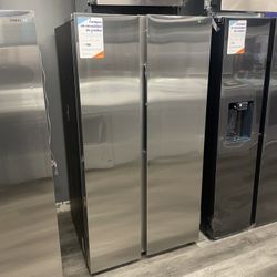 Stainless Steel Refrigerator Brand New Scratch And Dent‼️‼️