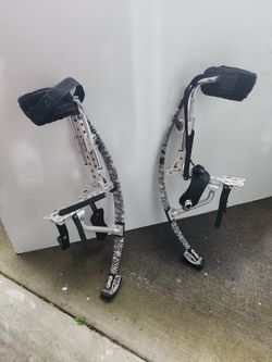 Skyrunner Jumping Stilts