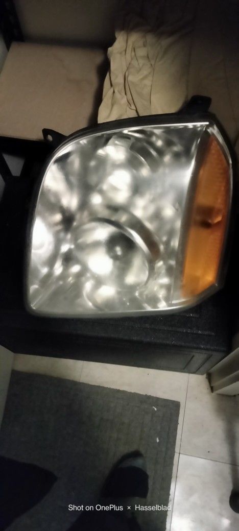 09 GMC Denali Parts