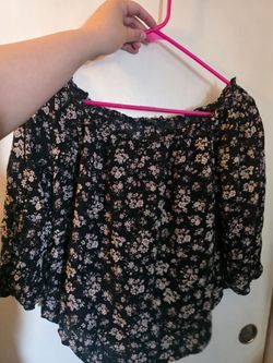 Women Top Size Large Great Condition ✨️