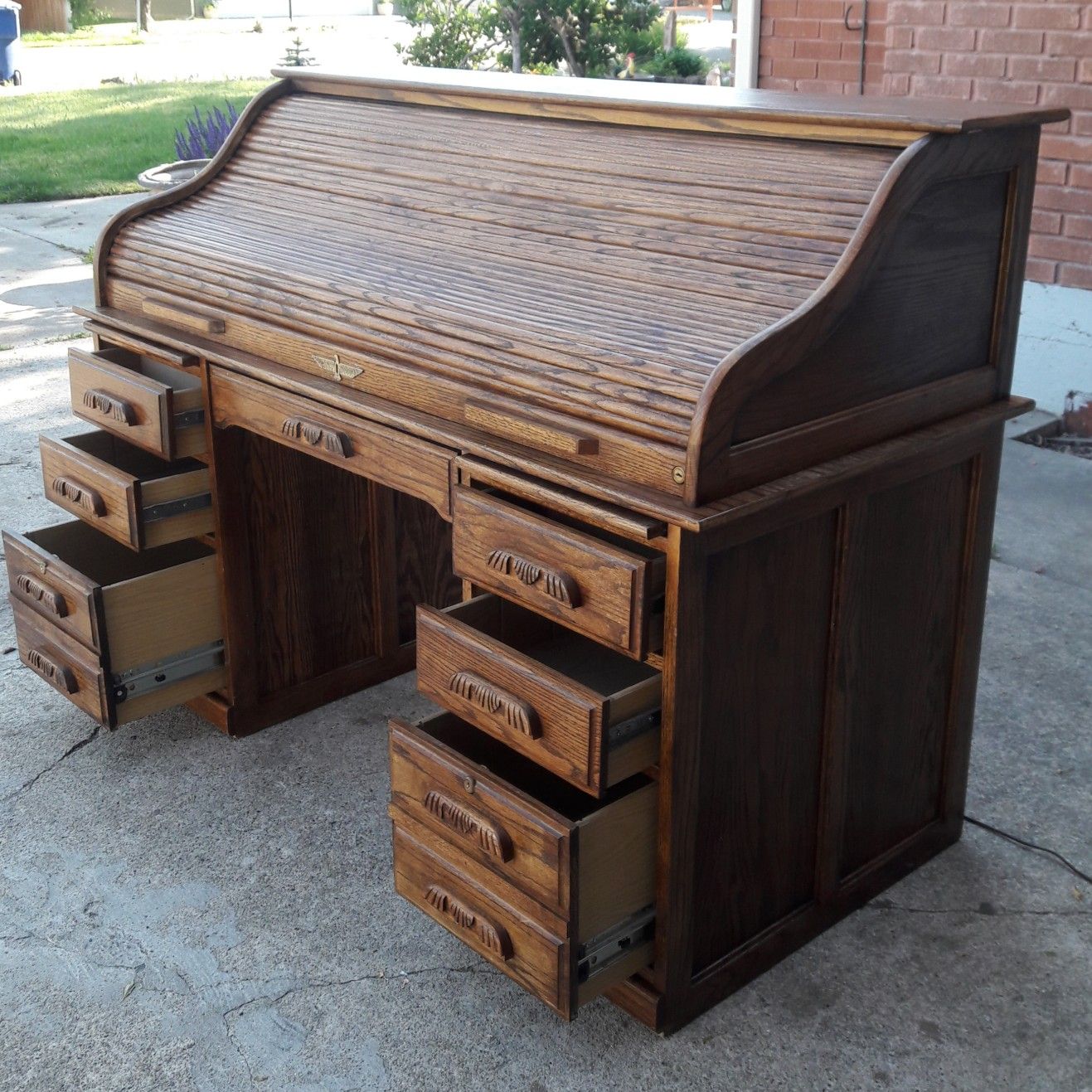 Rolltop Desk. Wood