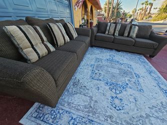 Beautiful Living Room Set 2 Couches Totally Deep Clean And Good Condition No Stains No Smell Modern Furniture