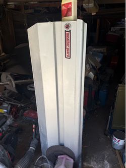 WEATHERGUARD TOOL BOX  (WILL NEED NEW LOCK)