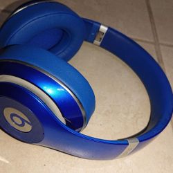 Beats Studio 2 (no Bluetooth)