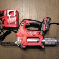 Milwaukee M18 Grease Gun Kit 