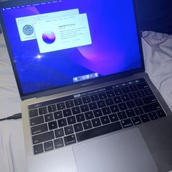 MacBook Pro 2019 13”