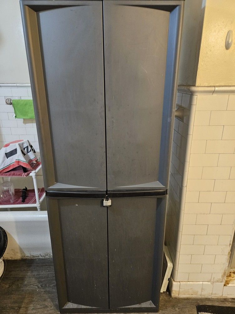 Sterilite Cabinet 4 Shelf X3