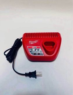 🔥 Milwaukee M12 Charger