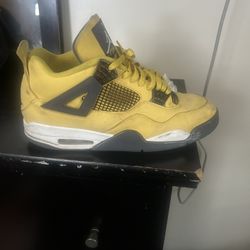 lightning 4s