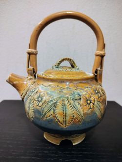 Vintage Boho KJW Studio Art Pottery Teapot – Floral Relief & Bentwood Handle (Excellent Condition)