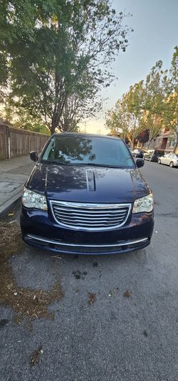 2014 Chrysler Town & Country