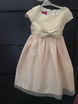 Girls dress