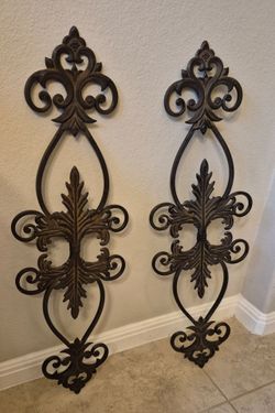 Metal wall decor