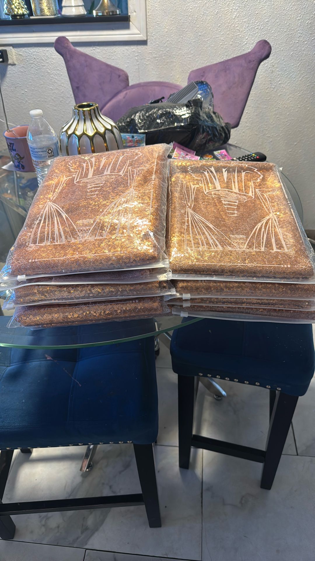 New Sequence Pink Tablecloths💥🎄$5🎄💥each