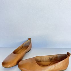 Born Women’s Size 8M Tan Leather Ballet Flats Comfort Slip On