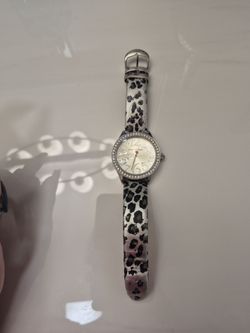 Betsey Johnson y2k watch. Great condition!