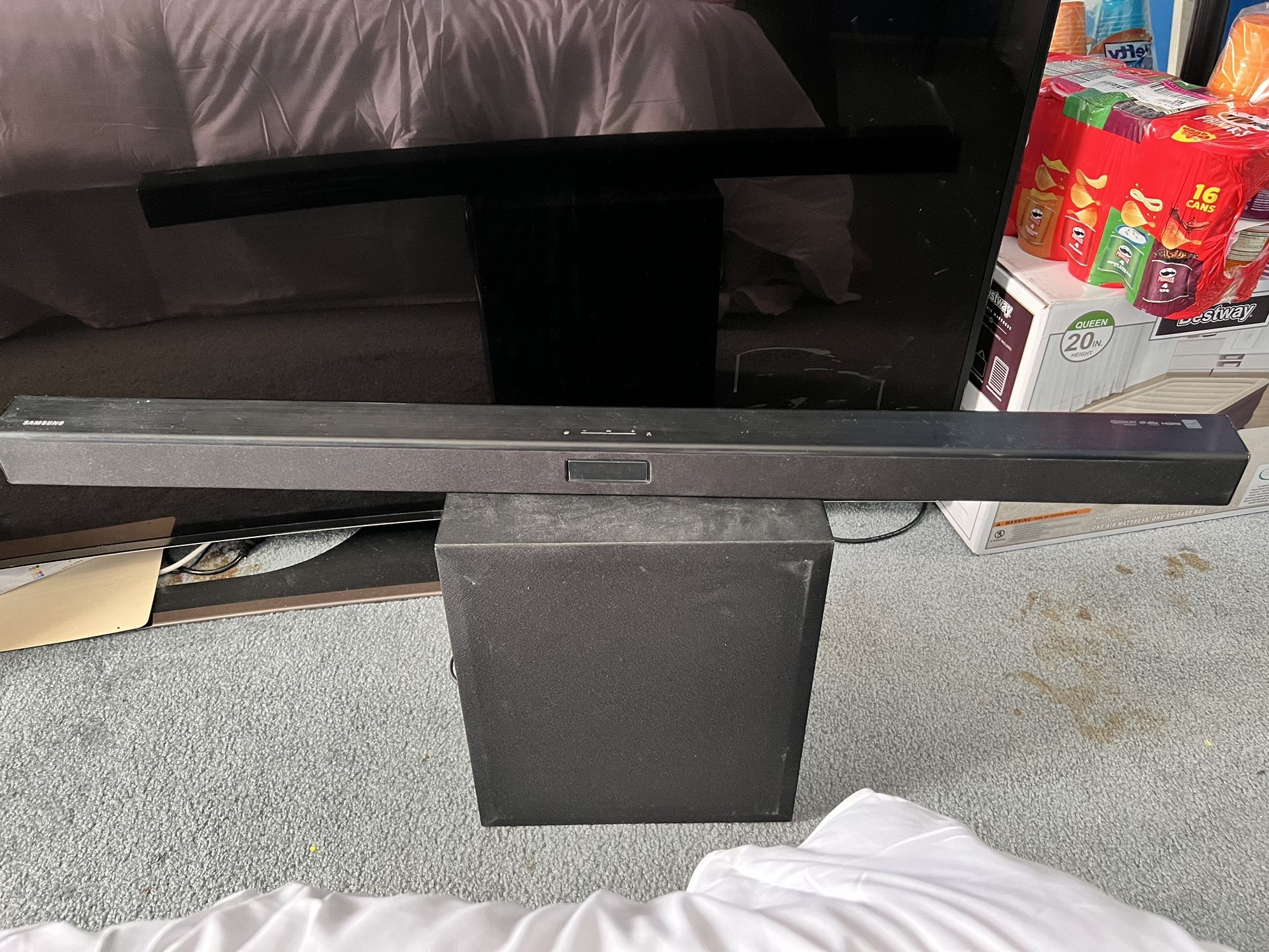 Samsung Soundbar & Subwoofer w/ Remote (Model: HW H450)