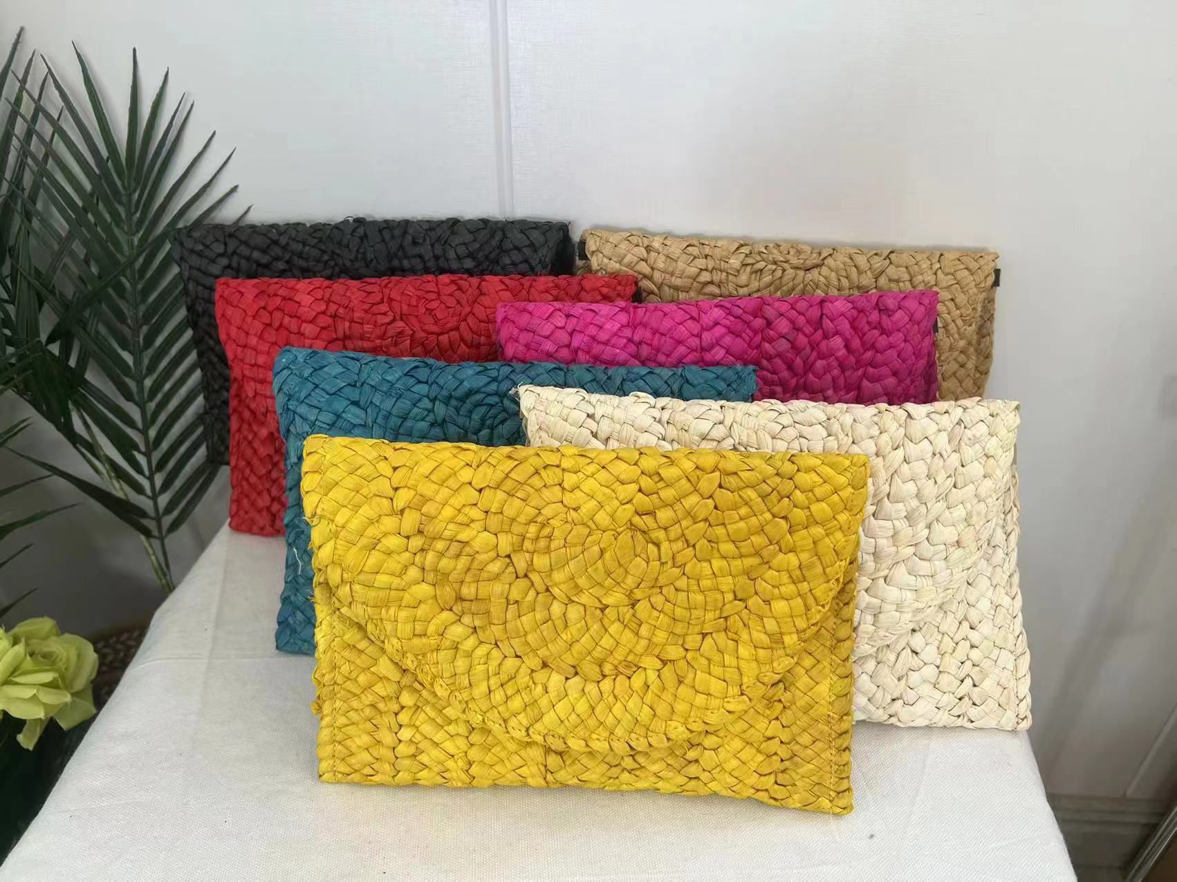 Straw Clutch Purses for Women Corn Straw Woven Bags Beach Handbags