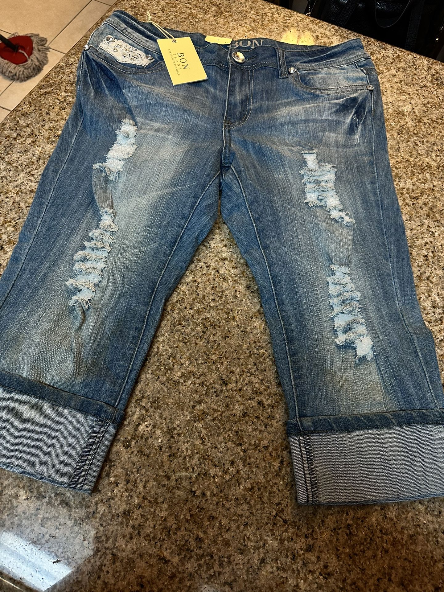 Women’s Capri Jeans 