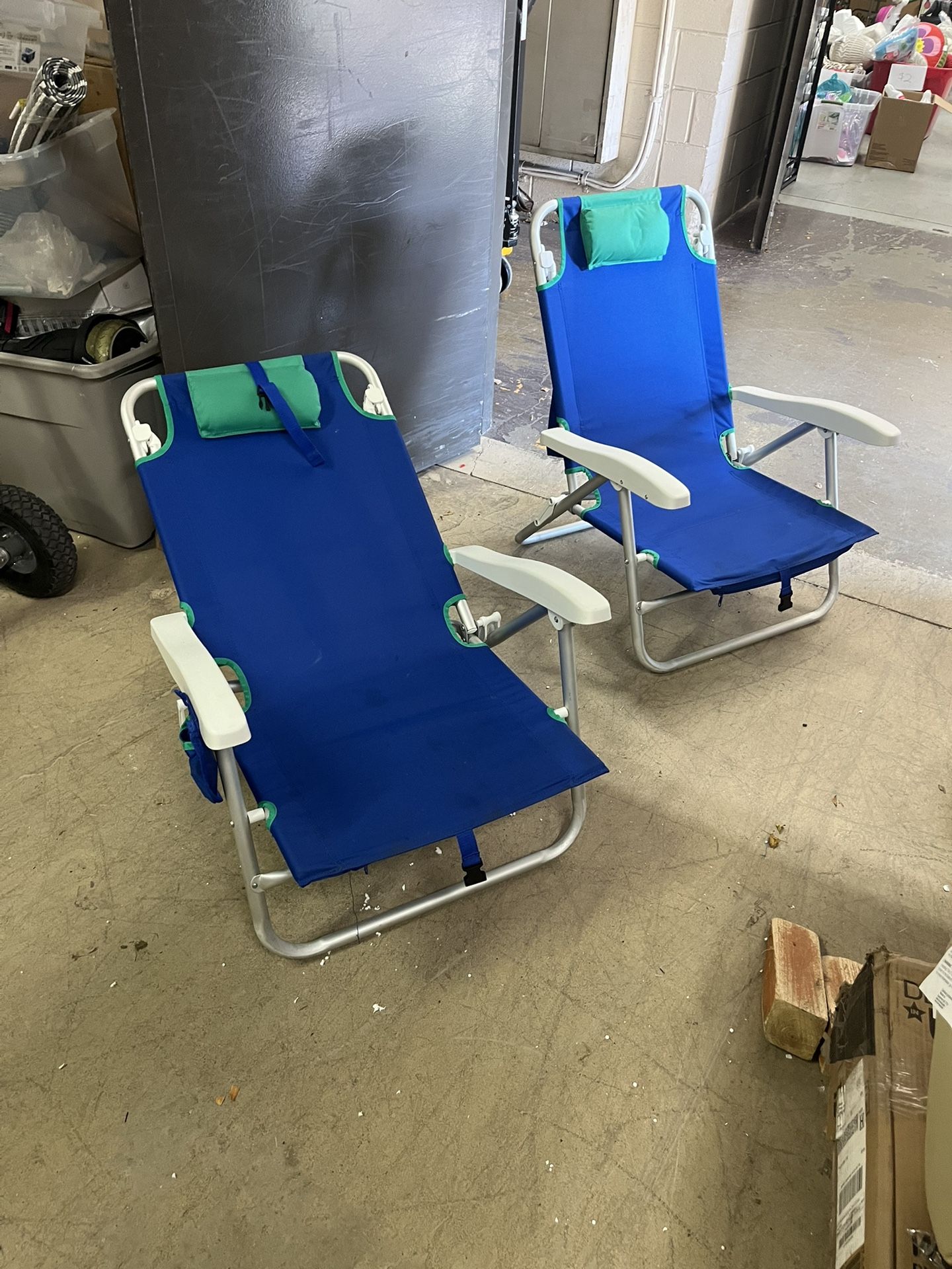 2-Pack Mainstays Reclining and Lay Flat Beach Chair with Backpack Straps - Blue