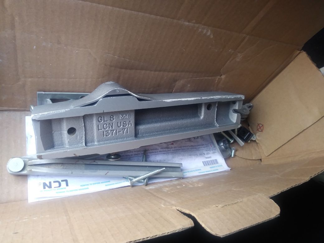 LCN 1371 Comercial Door Closer
