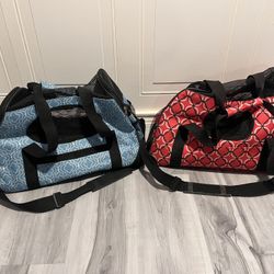 Pet carriers