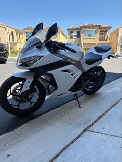 Ninja 300
