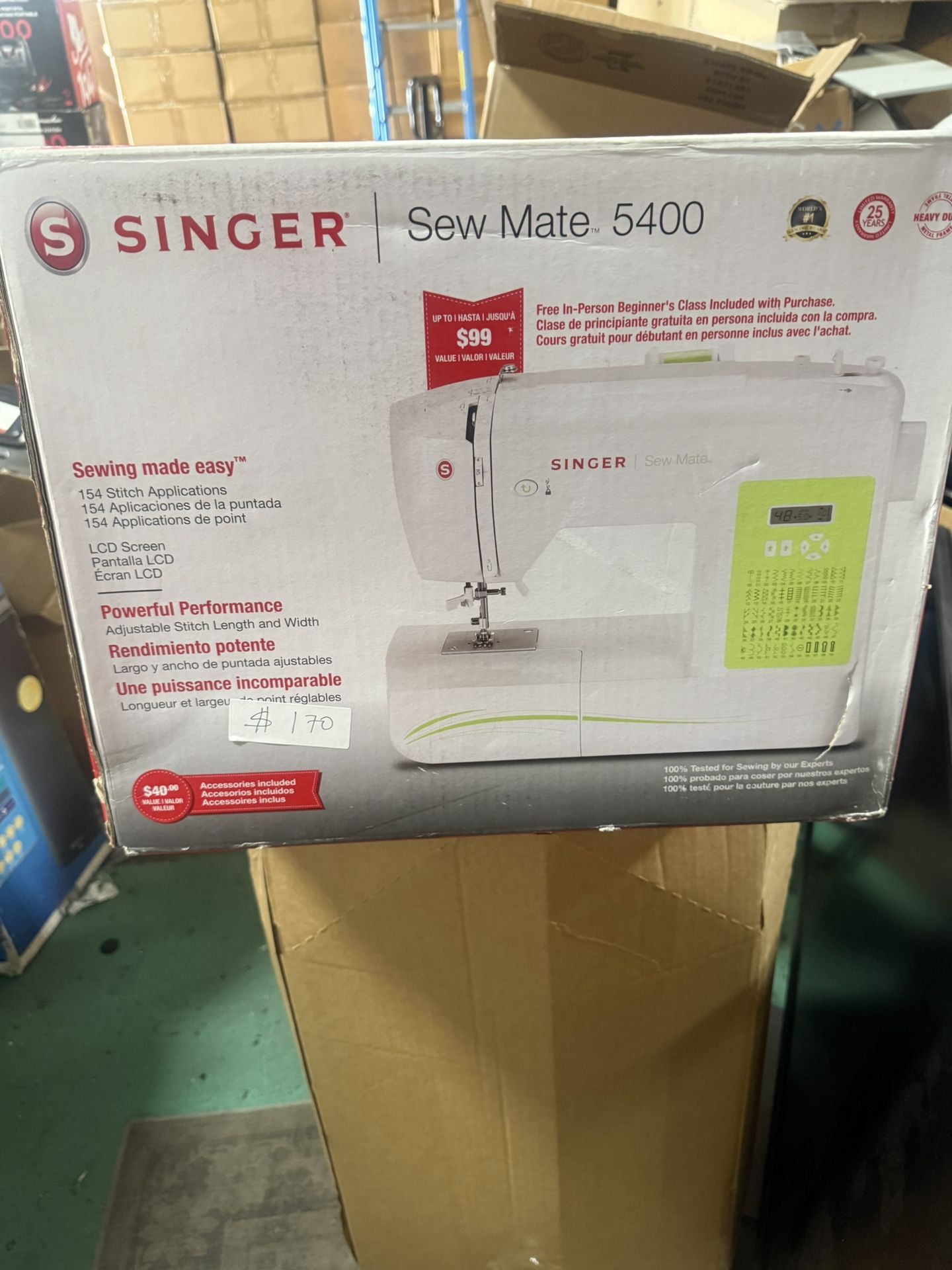 SINGERĀ® 5400 Sew Mate Computerized Sewing Machine with 154 Stitch Applications