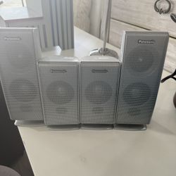 4 Speakers Panasonic