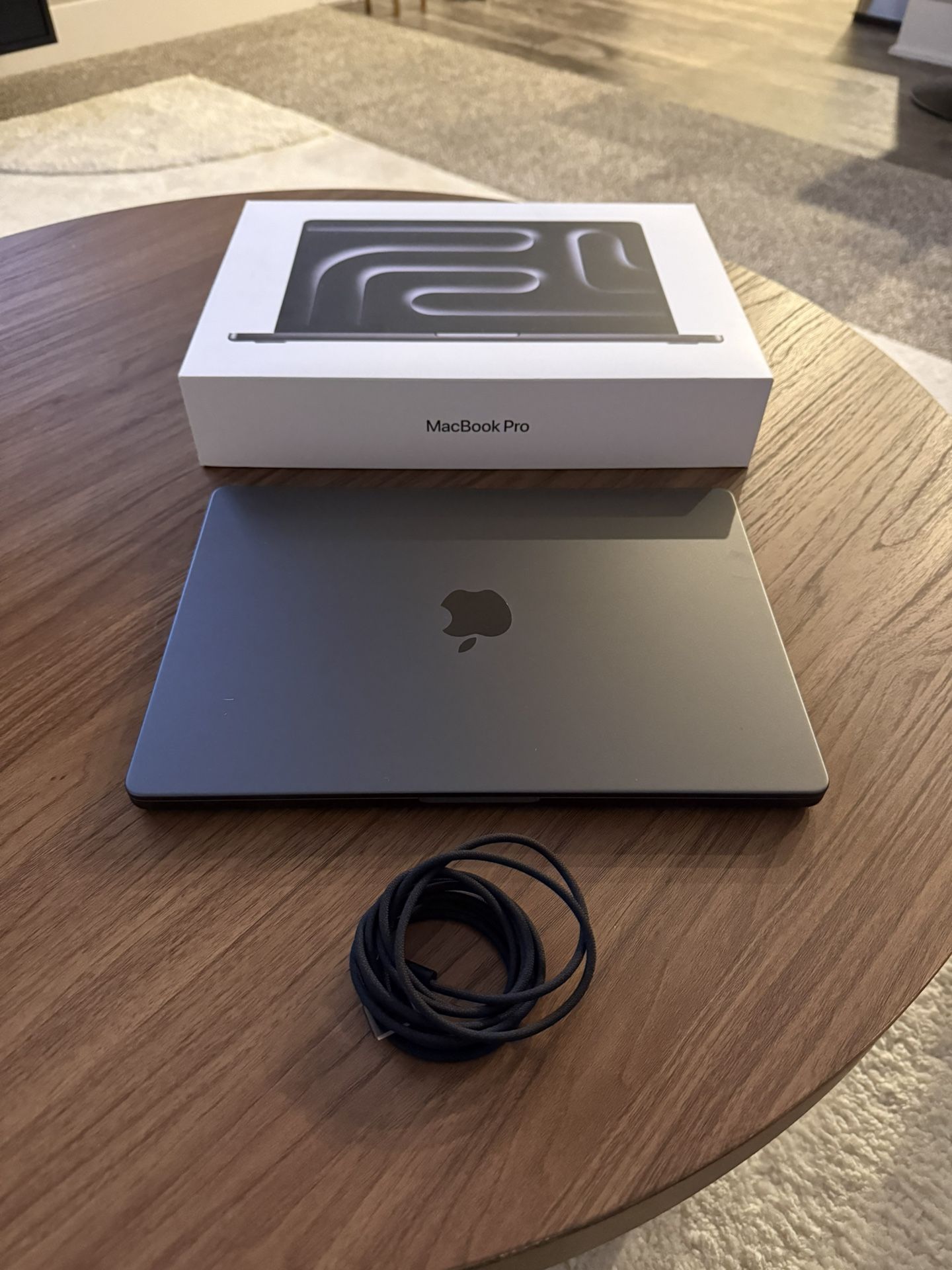 Macbook Pro 14 inch M3 Max