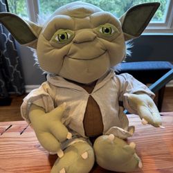 Excellent condition Yoda plush Star Wars stuffed animal
