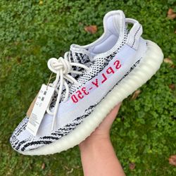 Yeezy 350 V2 Zebra