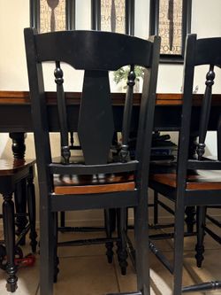 4) Chairs 🪑 24 Inches High 🔥🔥🔥$$$100