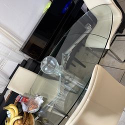 Dining Table Set 4 Chairs Good Condition Need Gone